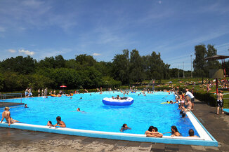 Freibad Schönbach großes Becken